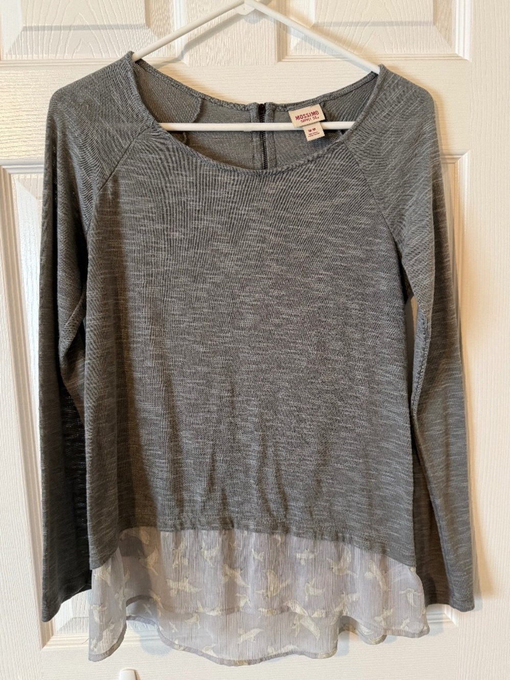 Gray long sleeve shirt